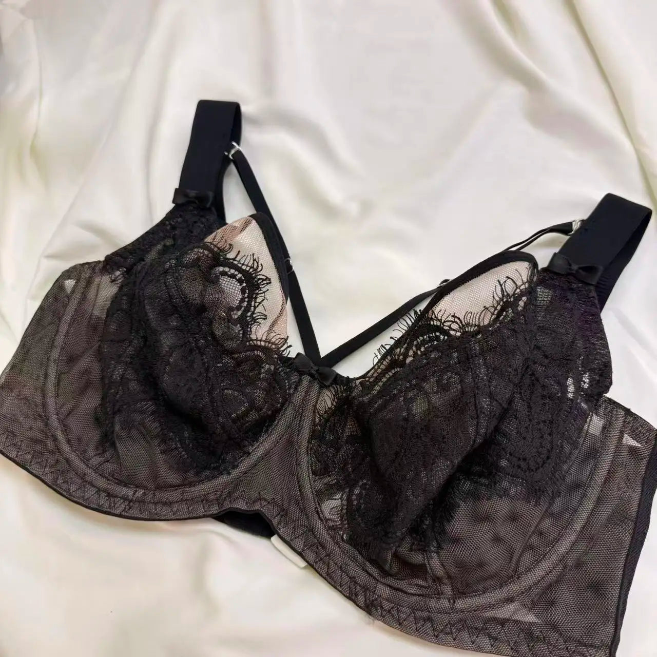 Customized Hot Sale Factory Maximum Support Wide Strap Lace Sexy Thin Underwear Large Cup Women Bra